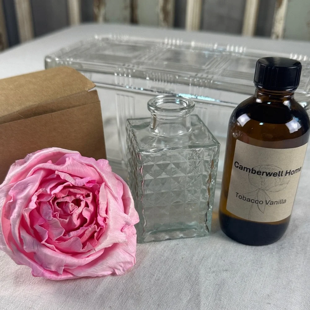 Camberwell Home Tobacco Vanilla Home Diffuser Set-Pink Flower Diffuser